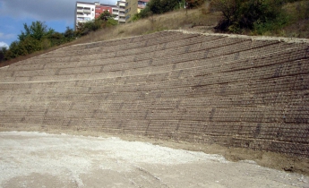 terre rinforzate con geogriglie enkagrid PRO